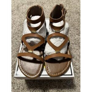 Steve Madden Girls Stevies Hilite Cognac Back Zip Flat Sandels Size 3M Casual